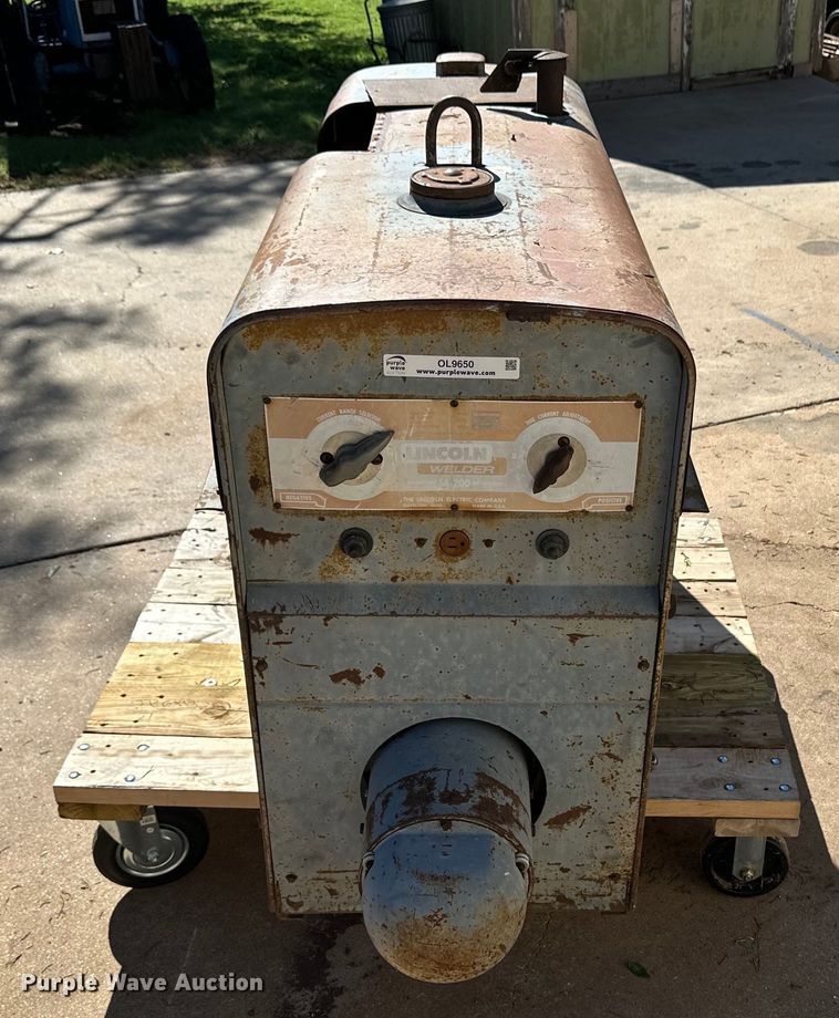 image for item OL9650 Lincoln SA-300–F-163 welder