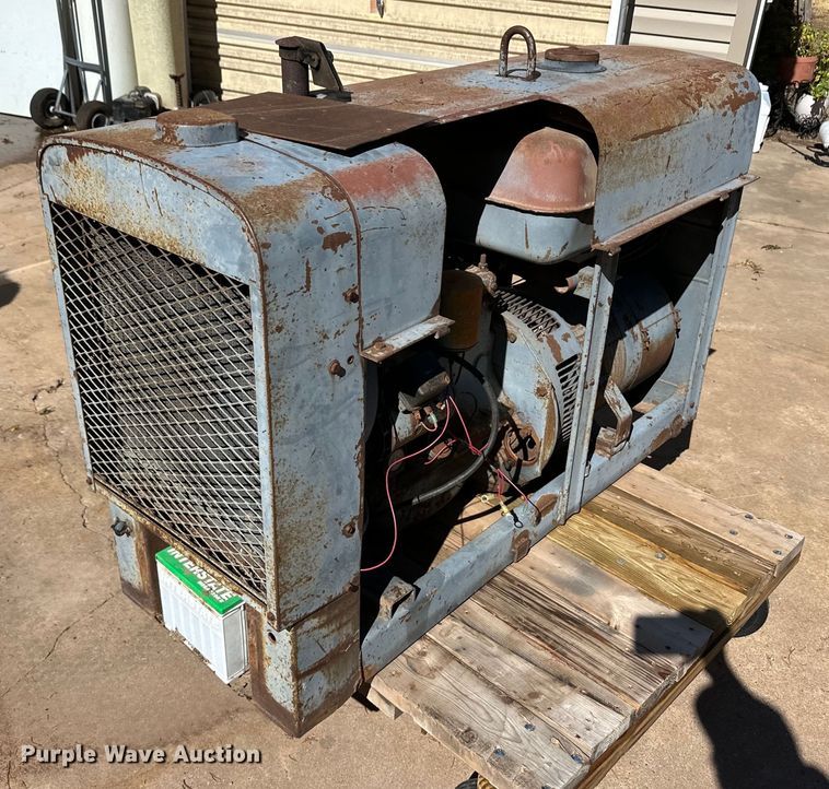 image for item OL9650 Lincoln SA-300–F-163 welder