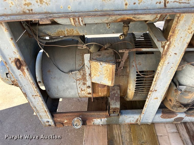 image for item OL9650 Lincoln SA-300–F-163 welder