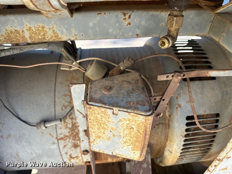 image for item OL9650 Lincoln SA-300–F-163 welder