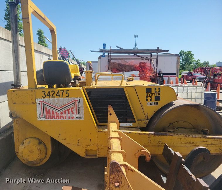 image for item DG0625 1980 Hyster C615B single drum roller