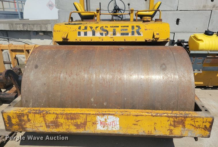 image for item DG0625 1980 Hyster C615B single drum roller