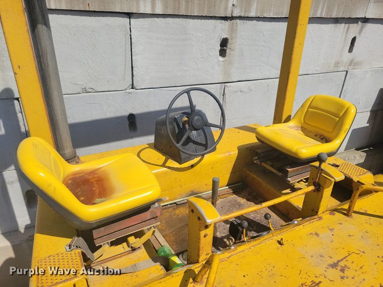 image for item DG0625 1980 Hyster C615B single drum roller