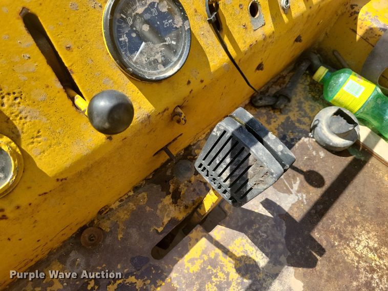 image for item DG0625 1980 Hyster C615B single drum roller