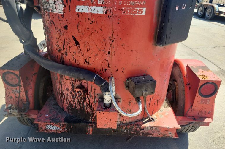 image for item DG0626 Crafco SS125 melter applicator