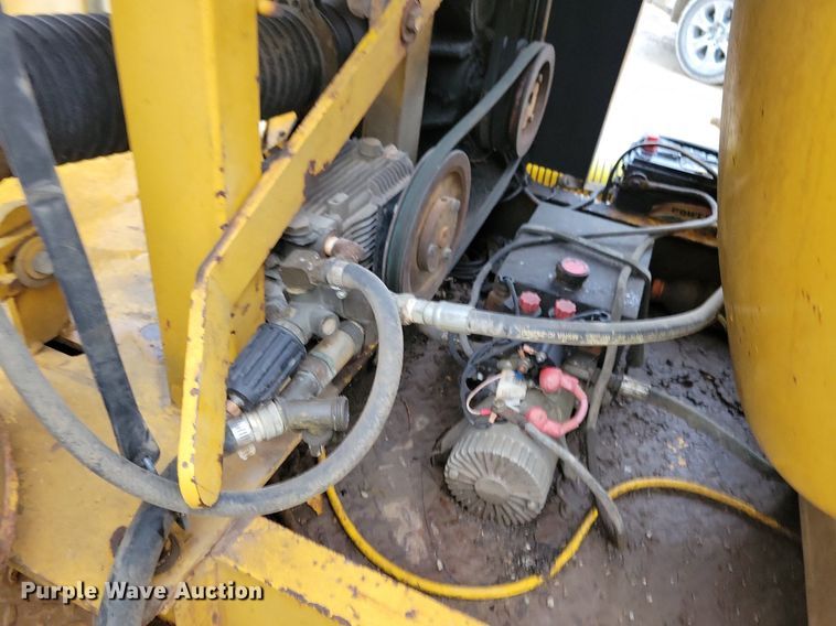 image for item DG0652 Vac-Tron PMD-800GT vacuum excavator