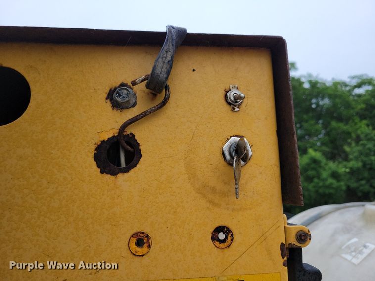 image for item DG0652 Vac-Tron PMD-800GT vacuum excavator