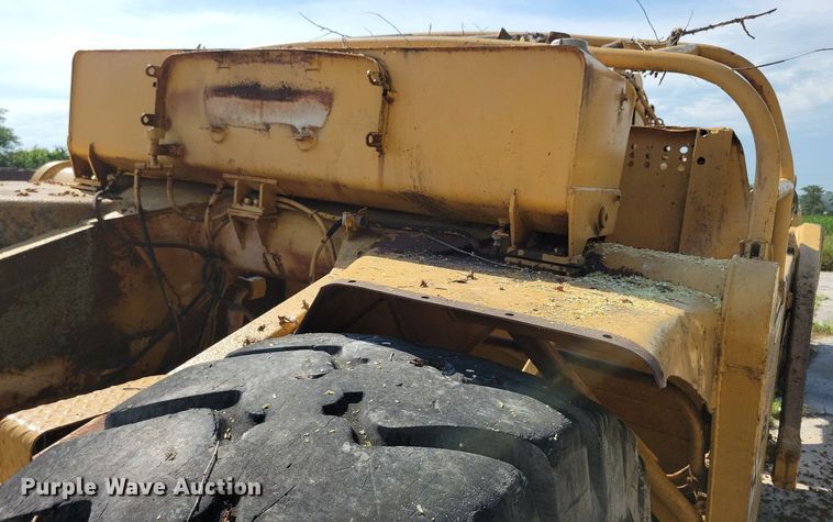 image for item DG0653 Caterpillar 627B conventional scraper 