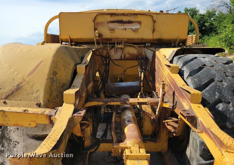 image for item DG0653 Caterpillar 627B conventional scraper 