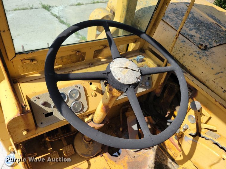 image for item DG0653 Caterpillar 627B conventional scraper 