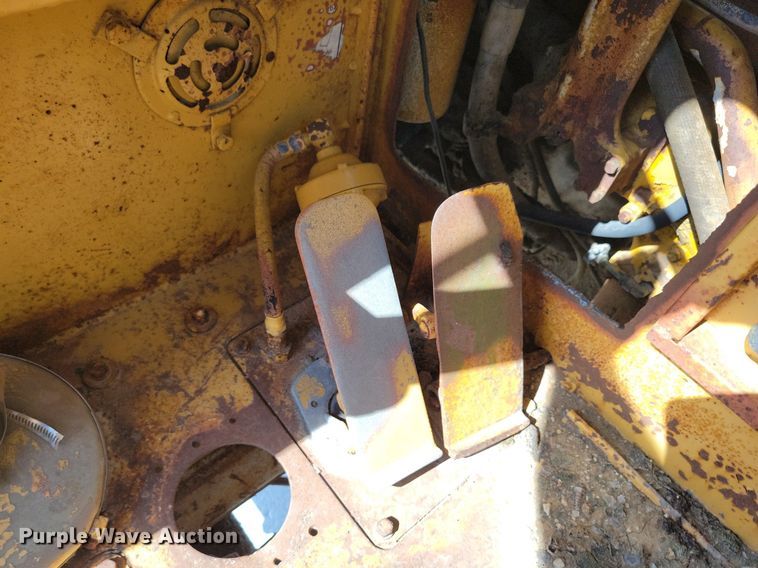 image for item DG0653 Caterpillar 627B conventional scraper 