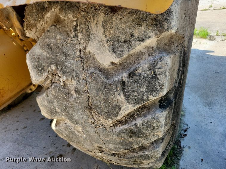 image for item DG0653 Caterpillar 627B conventional scraper 