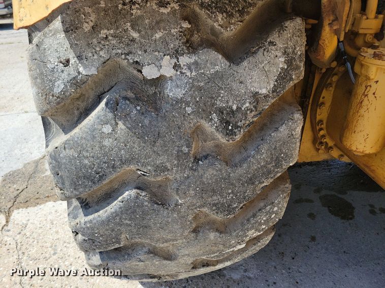 image for item DG0653 Caterpillar 627B conventional scraper 