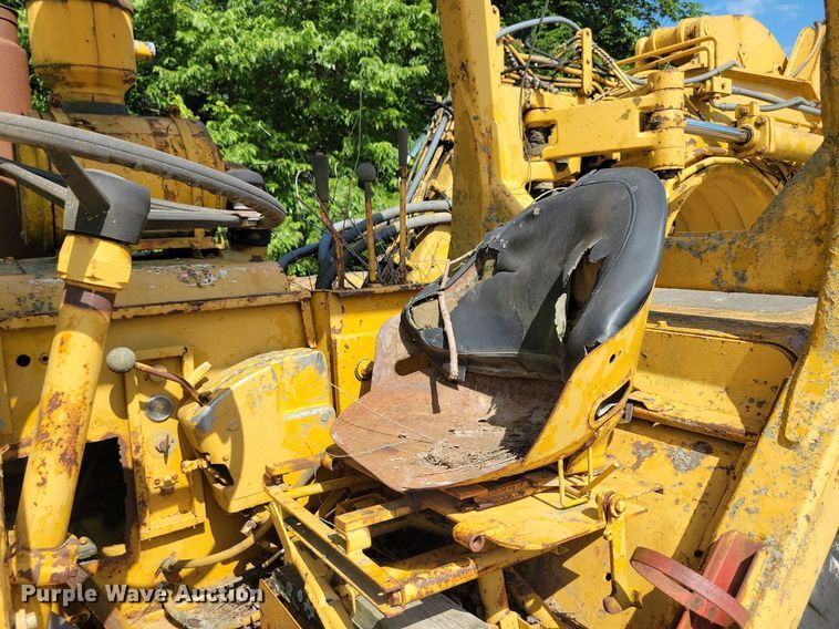 image for item DG0654 1973 Caterpillar 627 conventional scraper 
