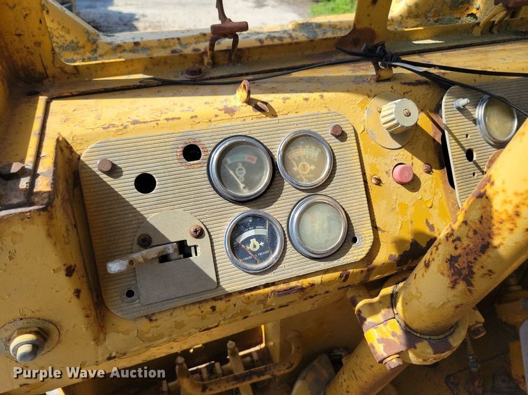 image for item DG0654 1973 Caterpillar 627 conventional scraper 