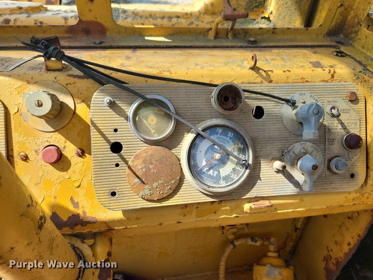 image for item DG0654 1973 Caterpillar 627 conventional scraper 