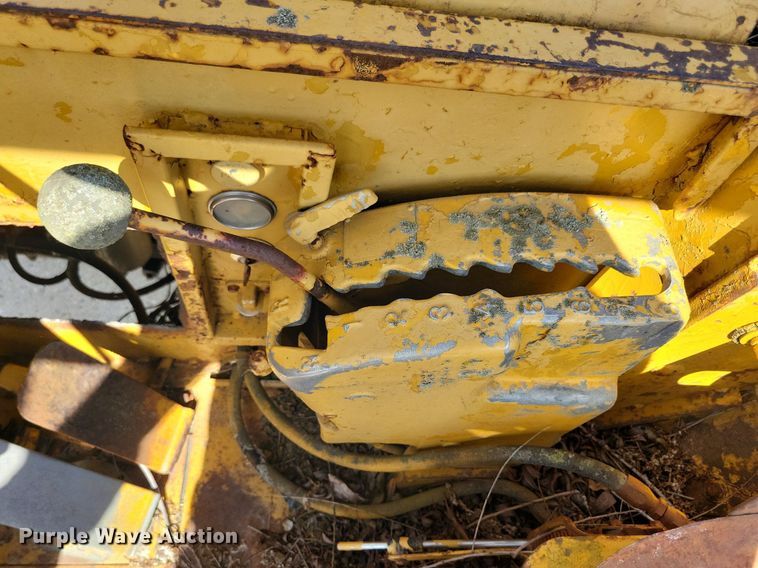 image for item DG0654 1973 Caterpillar 627 conventional scraper 