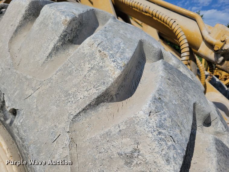 image for item DG0655 1970 Caterpillar 980B wheel loader