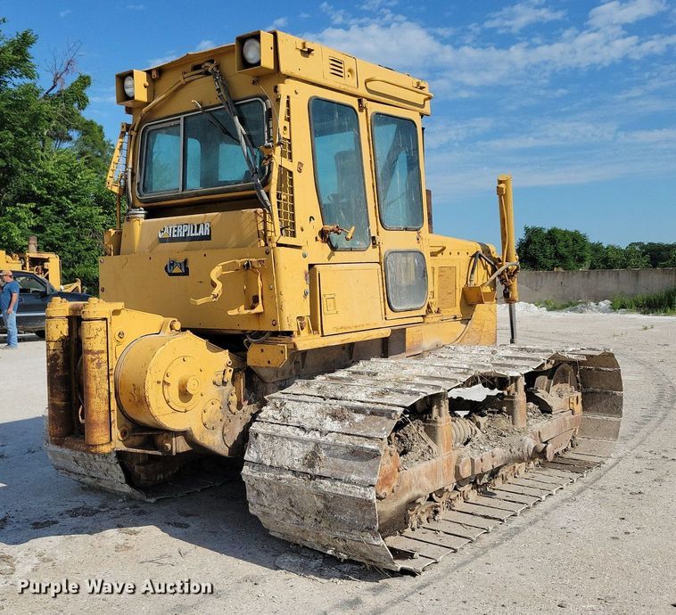 image for item DG0656 1983 Caterpillar D6D dozer