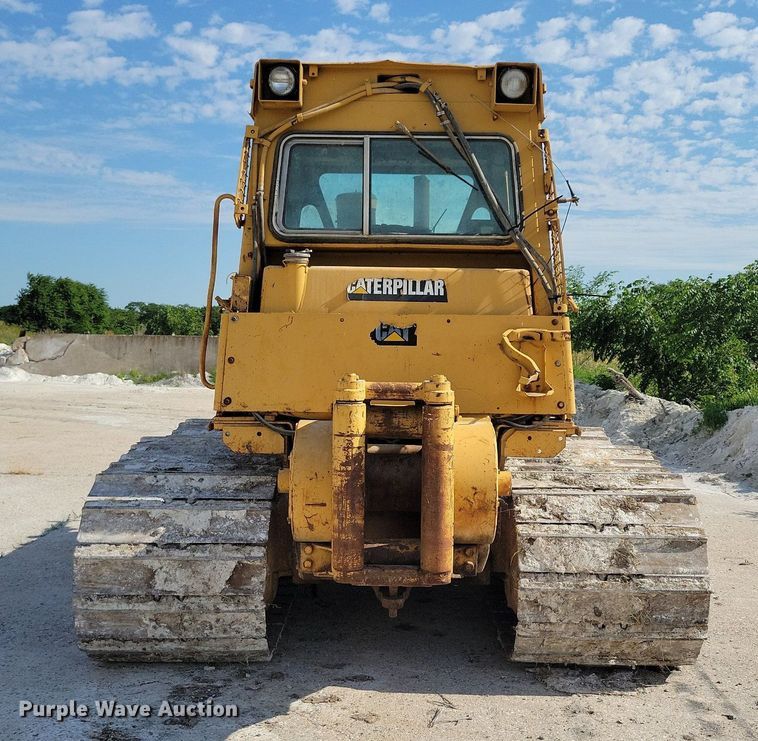 image for item DG0656 1983 Caterpillar D6D dozer