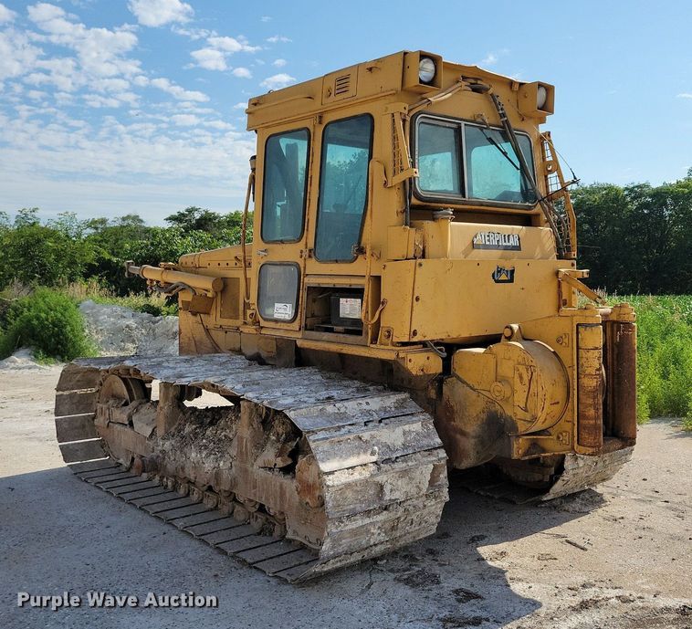 image for item DG0656 1983 Caterpillar D6D dozer
