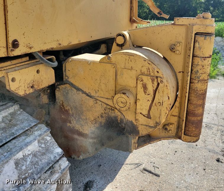 image for item DG0656 1983 Caterpillar D6D dozer