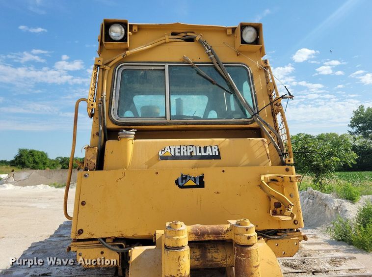 image for item DG0656 1983 Caterpillar D6D dozer