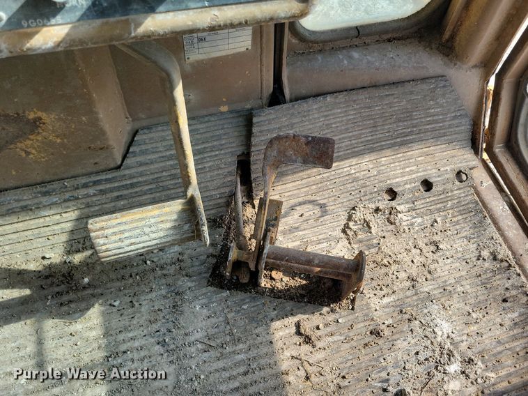 image for item DG0656 1983 Caterpillar D6D dozer