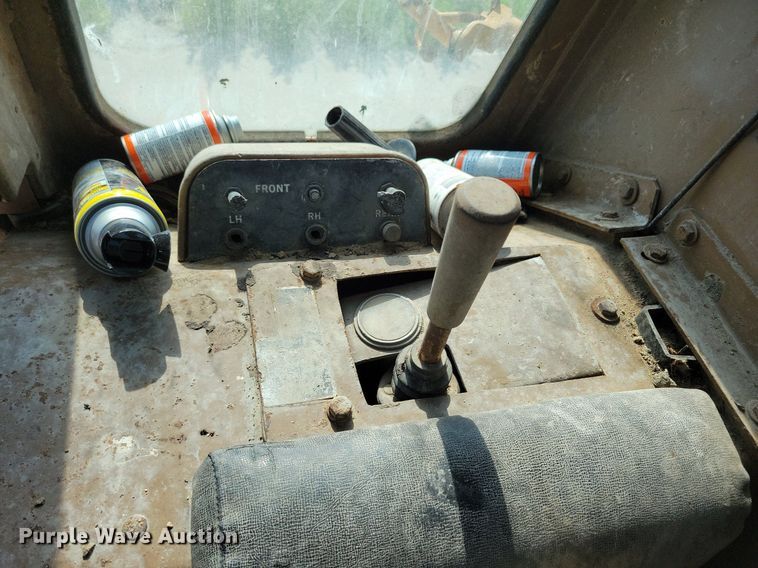 image for item DG0656 1983 Caterpillar D6D dozer