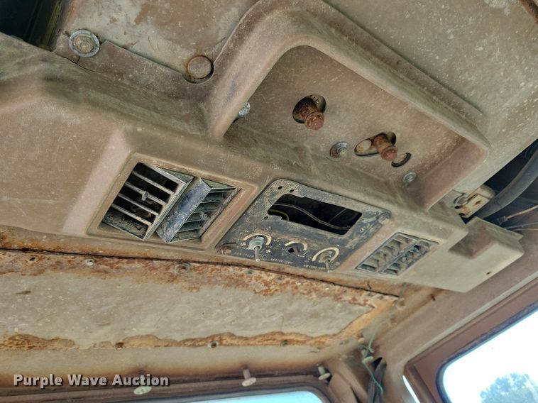 image for item DG0656 1983 Caterpillar D6D dozer