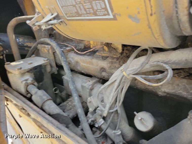 image for item DG0656 1983 Caterpillar D6D dozer