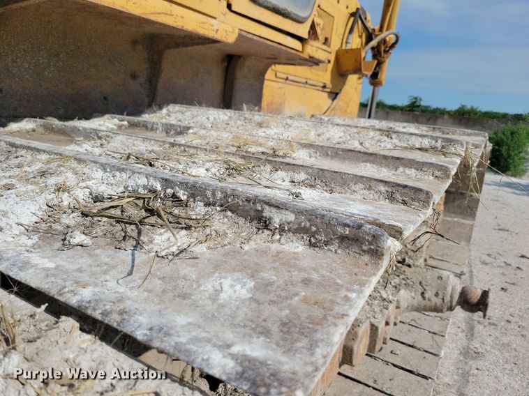 image for item DG0656 1983 Caterpillar D6D dozer