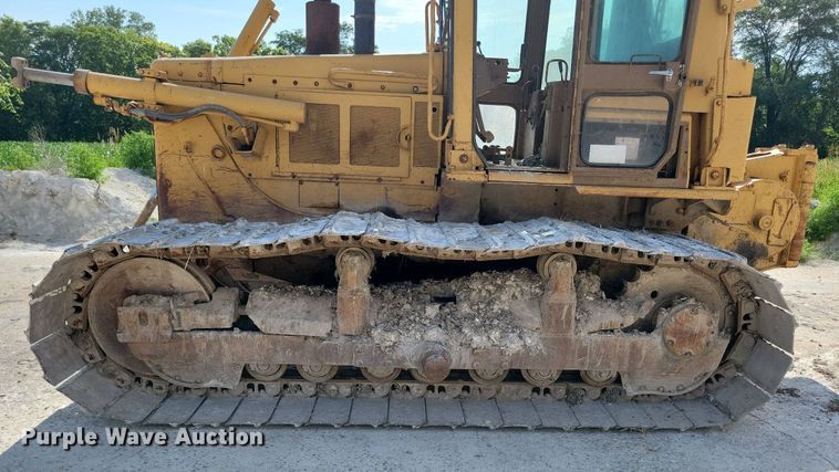 image for item DG0656 1983 Caterpillar D6D dozer