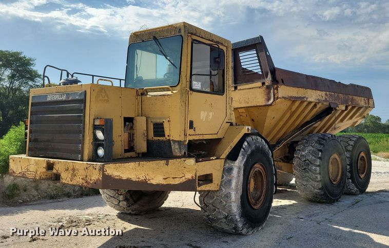 image for item DG0657 1990 Caterpillar D400D haul truck