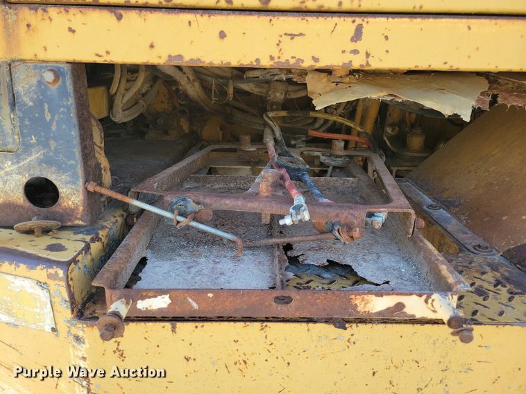 image for item DG0657 1990 Caterpillar D400D haul truck