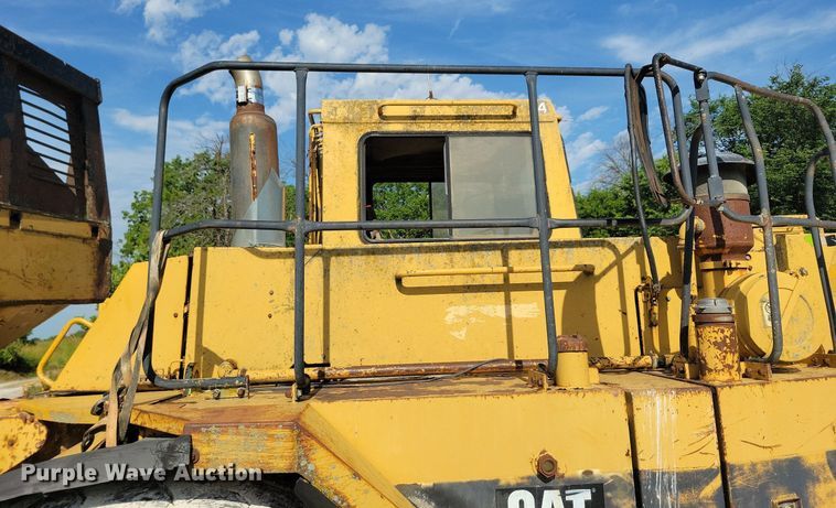 image for item DG0657 1990 Caterpillar D400D haul truck