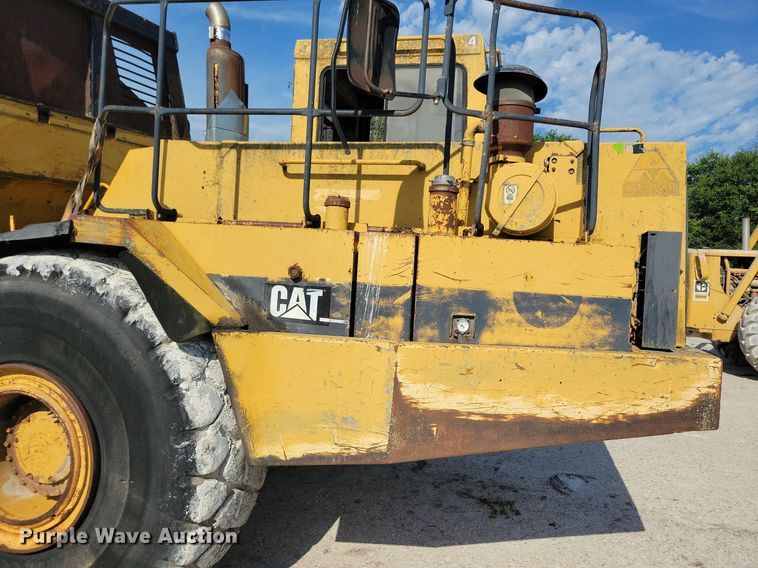 image for item DG0657 1990 Caterpillar D400D haul truck