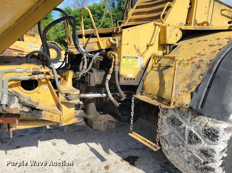 image for item DG0657 1990 Caterpillar D400D haul truck