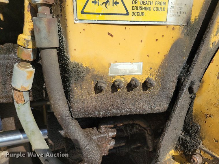 image for item DG0657 1990 Caterpillar D400D haul truck