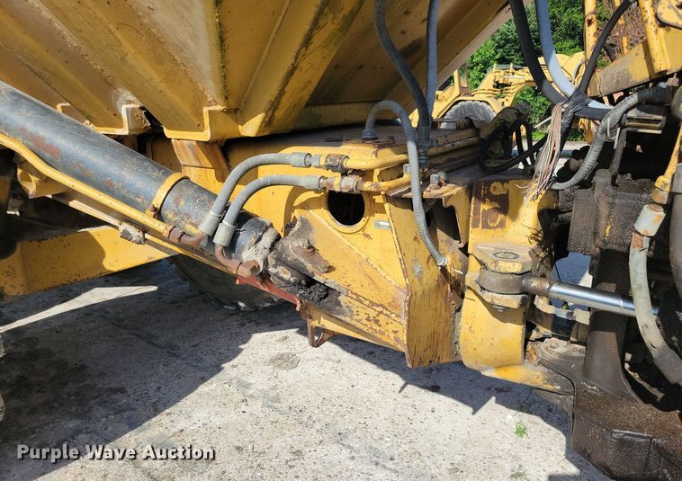 image for item DG0657 1990 Caterpillar D400D haul truck