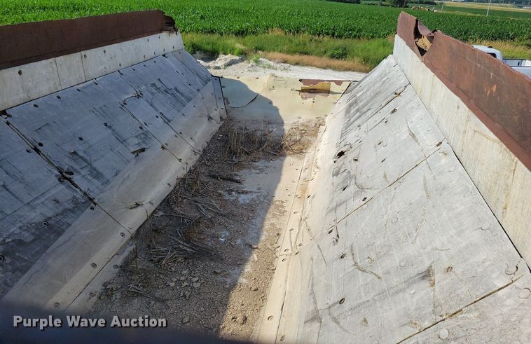 image for item DG0657 1990 Caterpillar D400D haul truck