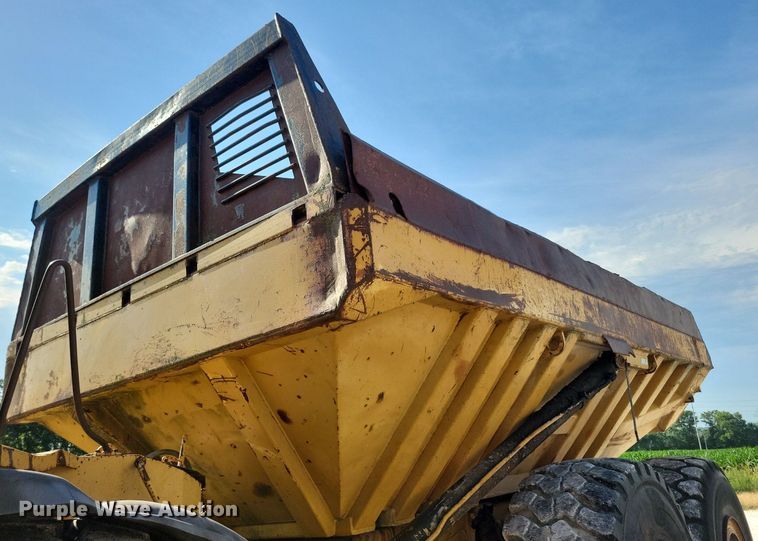 image for item DG0657 1990 Caterpillar D400D haul truck