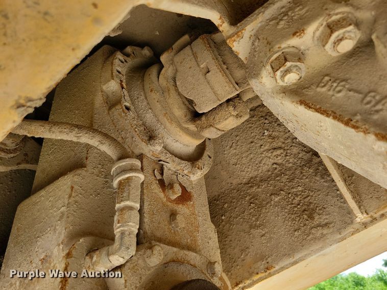 image for item DG0657 1990 Caterpillar D400D haul truck