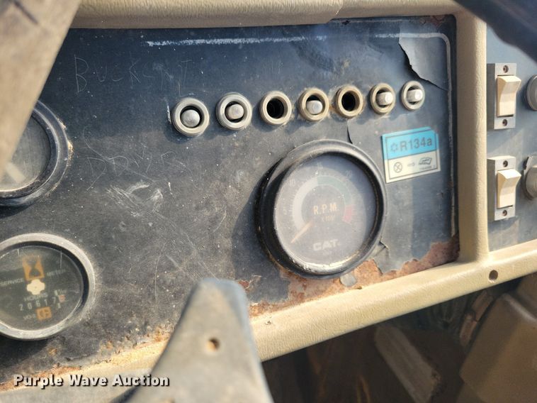 image for item DG0657 1990 Caterpillar D400D haul truck