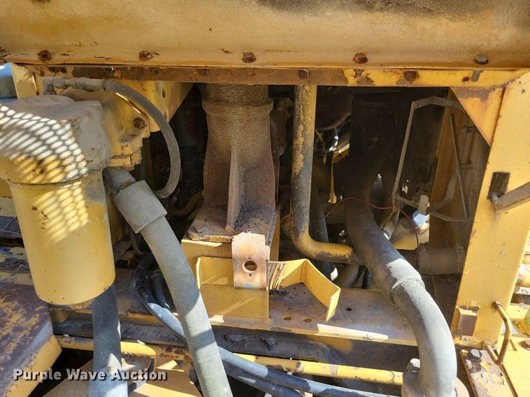 image for item DG0657 1990 Caterpillar D400D haul truck