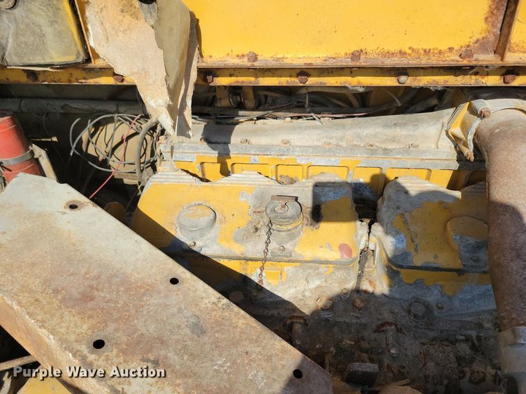 image for item DG0657 1990 Caterpillar D400D haul truck
