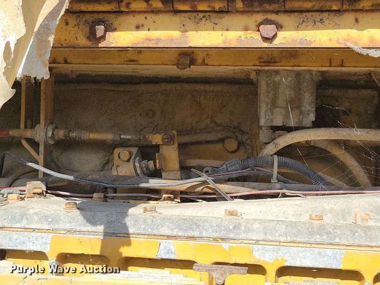 image for item DG0657 1990 Caterpillar D400D haul truck