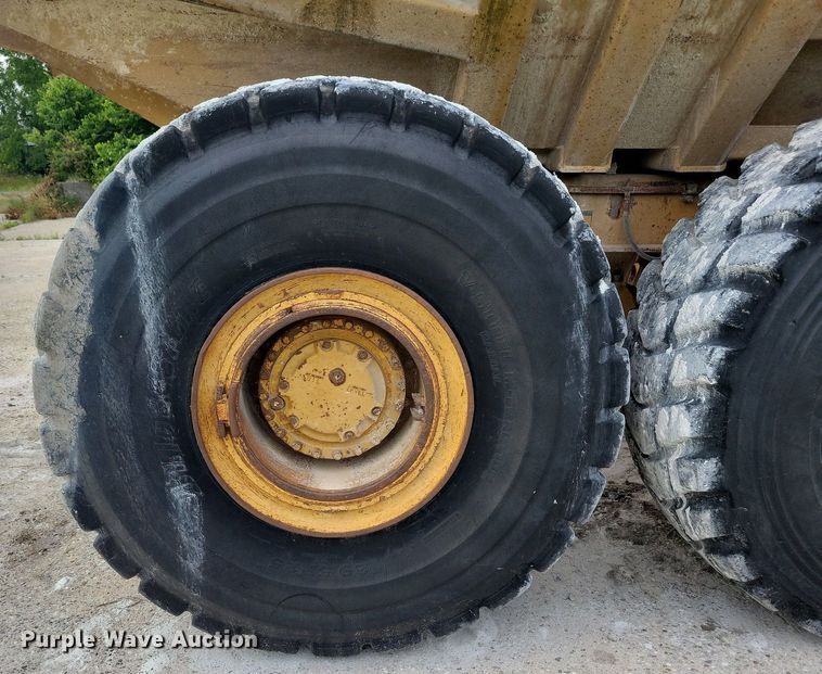 image for item DG0657 1990 Caterpillar D400D haul truck