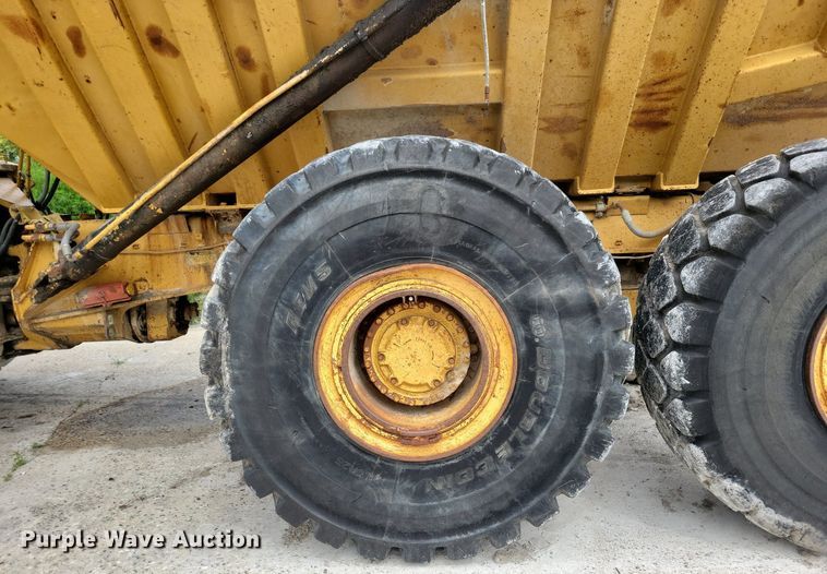 image for item DG0657 1990 Caterpillar D400D haul truck