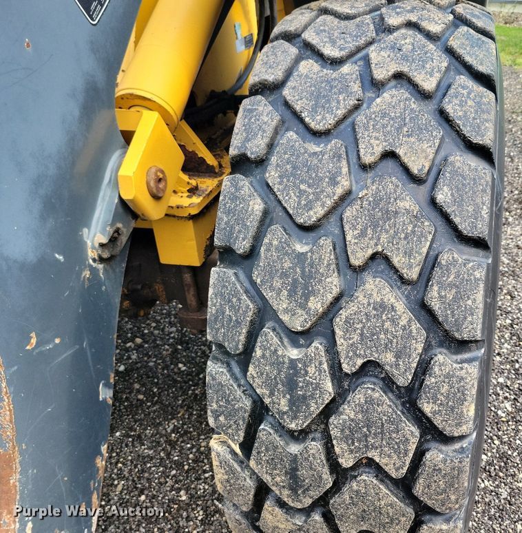 image for item DG0658 2012 John Deere 344J wheel loader